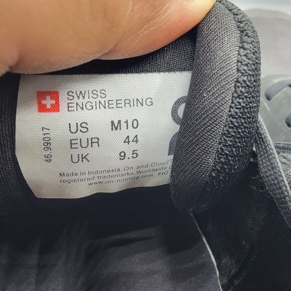 On Cloud Cloudrunner Mens 10 Black Eclipse Frost Athletic Shoes Casual Outdoors - Picture 9 of 12